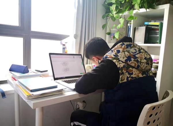 最新开学通知延迟，影响、挑战与应对策略