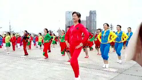 中三最新广场舞，舞动生活的活力源泉
